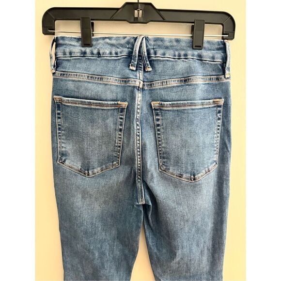 Good American High Rise Jeans 940 Size 4/27 Blue Good Classic Raw Hem - Picture 6 of 8